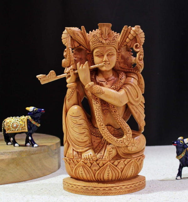 10". KRISHNA SITTING FINE CARVING SPECIAL